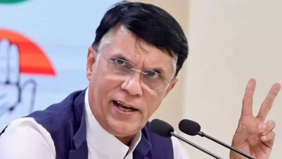 प्रधानमंत्री पद की मर्यादा और प्रतिष्ठा को पीएम मोदी ने किया धूमिल : पवन खेड़ा